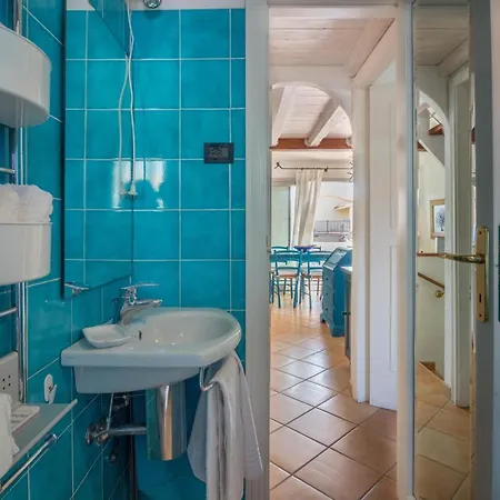 Guesthost - Amazing Sea View With Terrace * Cannigione
