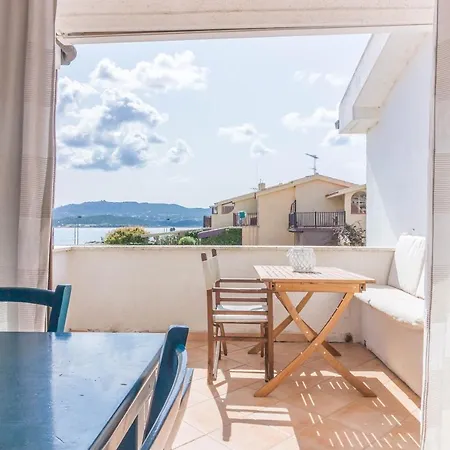 Guesthost - Amazing Sea View With Terrace Apartamento Cannigione